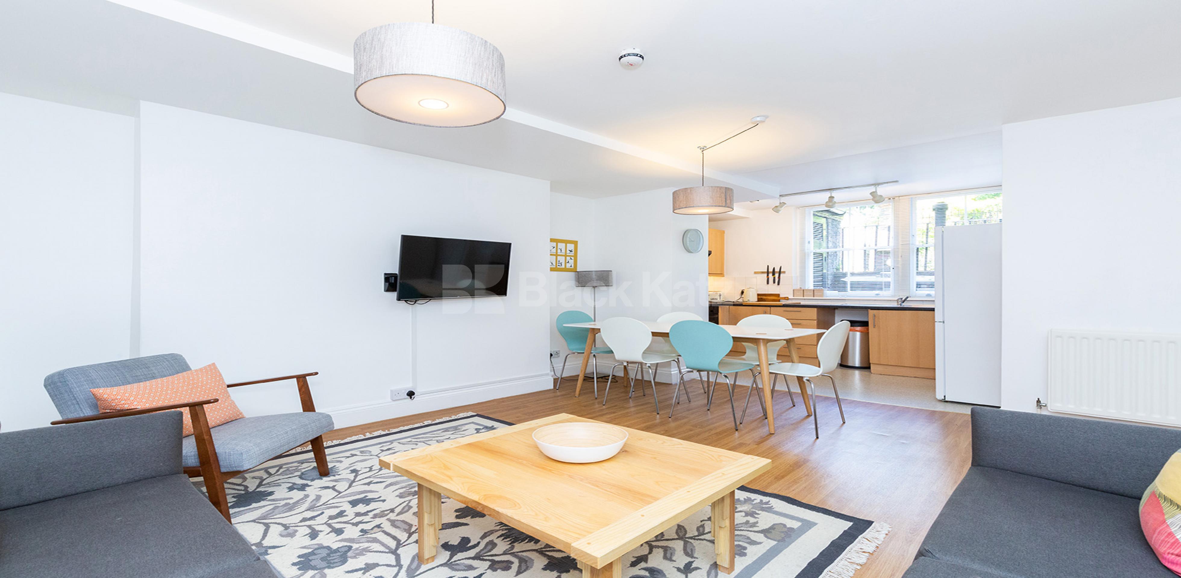 			NEW INSTRUCTION!, 2 Bedroom, 1 bath, 1 reception Flat			 Bedford Place, RUSSELL SQUARE WC1B